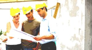 Konzultácia projektu s investormi na stavbe