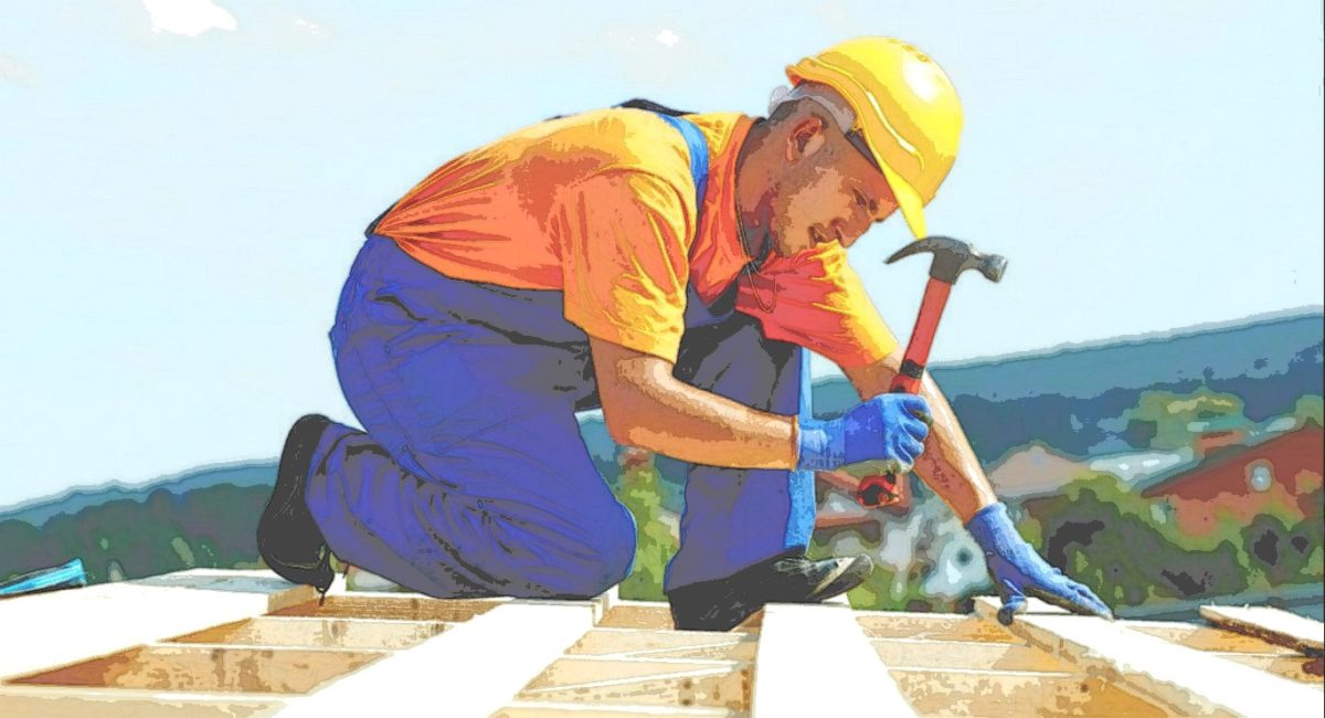 Pracovník vyhotovujúci strechu